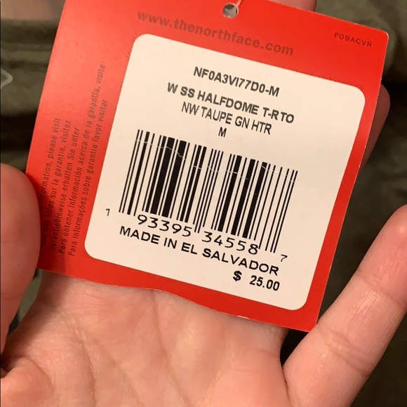 Womens North Face t-shirt - Picture 3 of 3